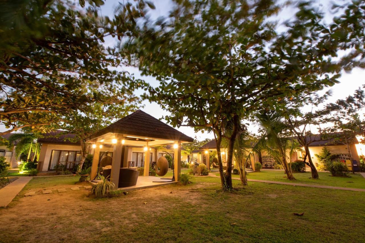 Aureo La Union Hotel San Fernando City  Eksteriør billede